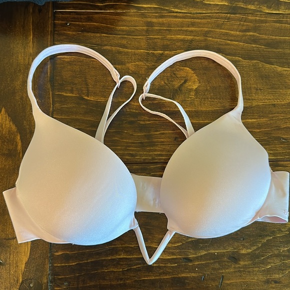 SKIMS Ultimate Deep Plunge Push Up Bra Size 34A - Picture 3 of 6